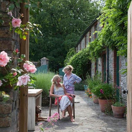 The Stable Yard House At Burtown House & Gardens Villa Athy Esterno foto